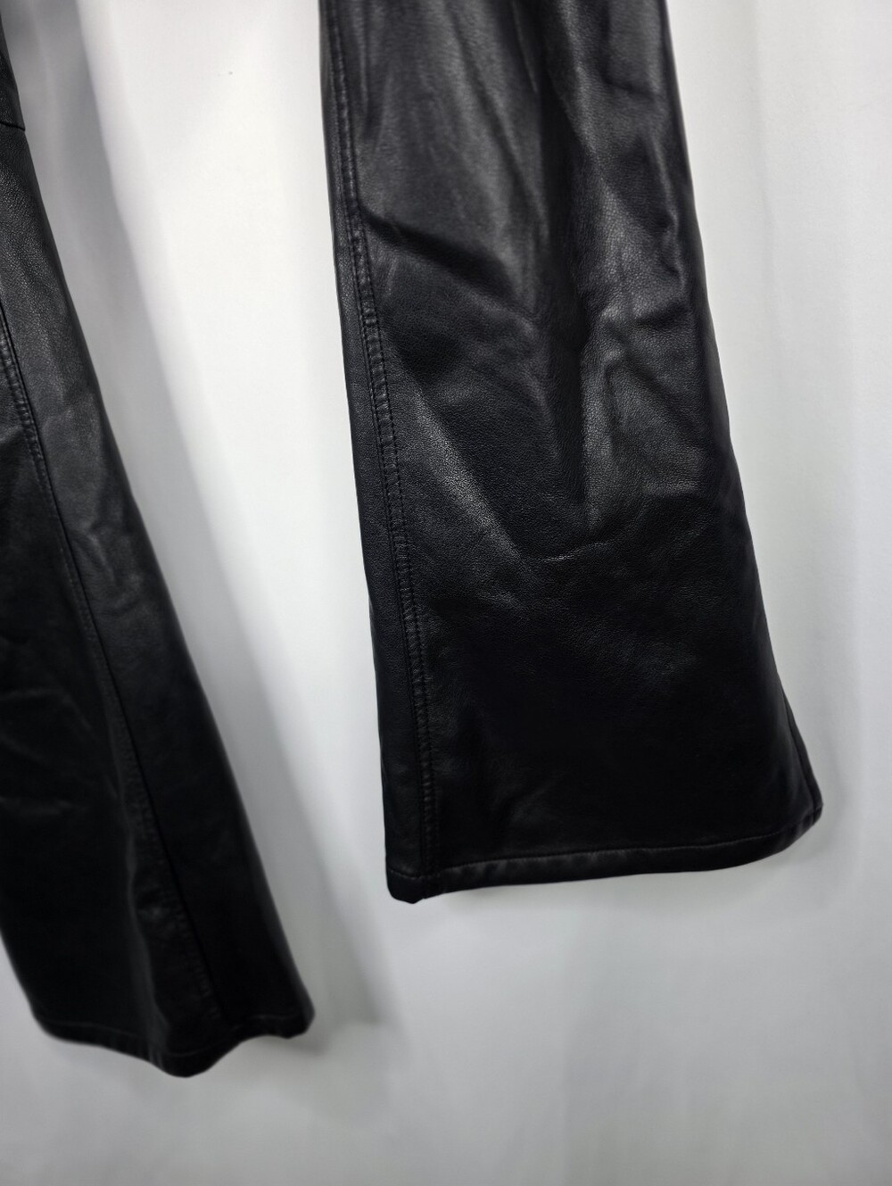 We The Free Black Faux Leather Flare Pants Slit Sides Curve Hugging Slim Size 26 - Picture 8 of 16
